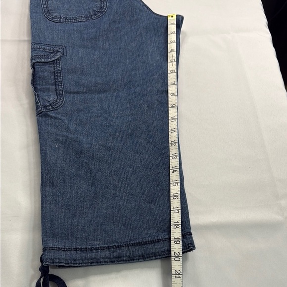 Lee Blue Capris Classic‎ Style - Picture 2 of 8